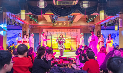 “文旅+夜游”模式,東方鹽湖城開辟發展新道路